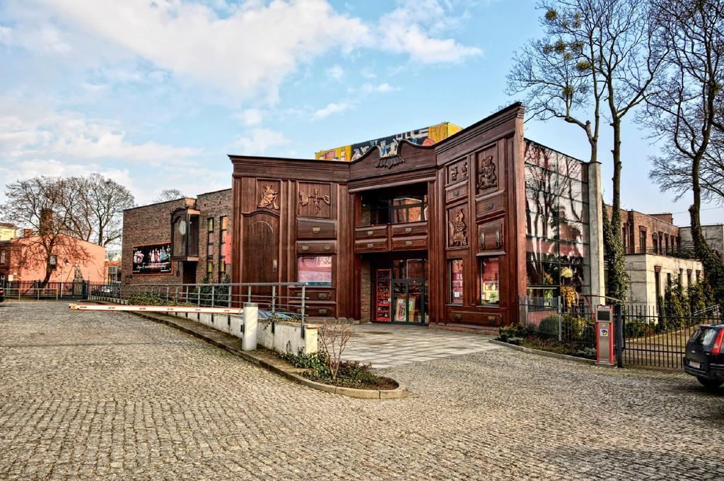 Teatr Baj Pomorski Torun Bagian luar foto